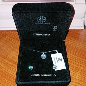 Giani Bernini light up box necklace set